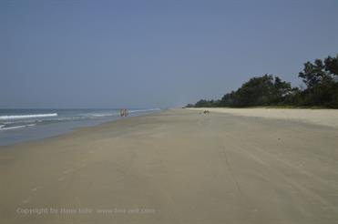 01 Mobor-Beach_and_Cavelossim-Beach,_Goa_DSC7379_b_H600